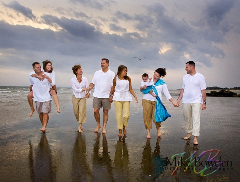 Stormy_beach_family