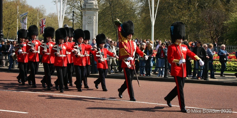 London, Changing the guard