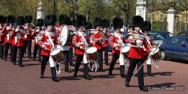 London, Guards band at Buckingham Palace.