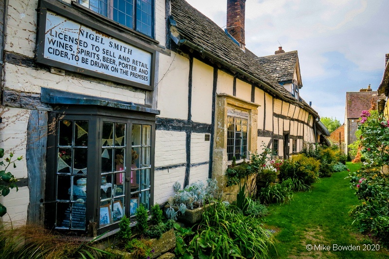 Worcestershire.    Cotswolds, The Fleece Inn