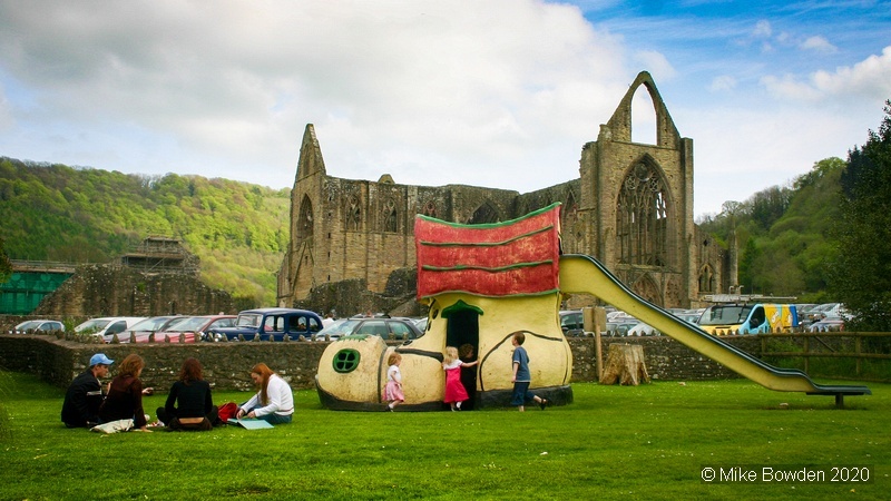 Monmouthshire, Tintern Abbey.