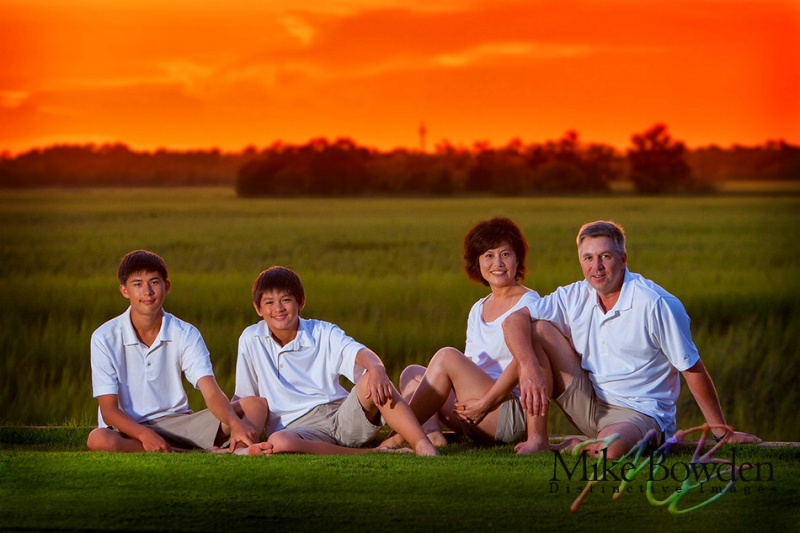 c84-Kiawah_sunset_family_at_marsh_e