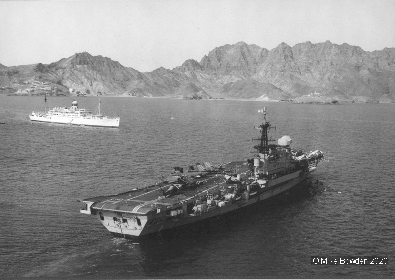 HMS-Hermes-at-Aden-during-1967-war